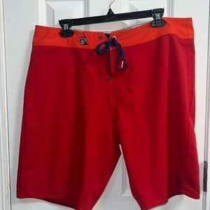 Volcom board shorts size 38